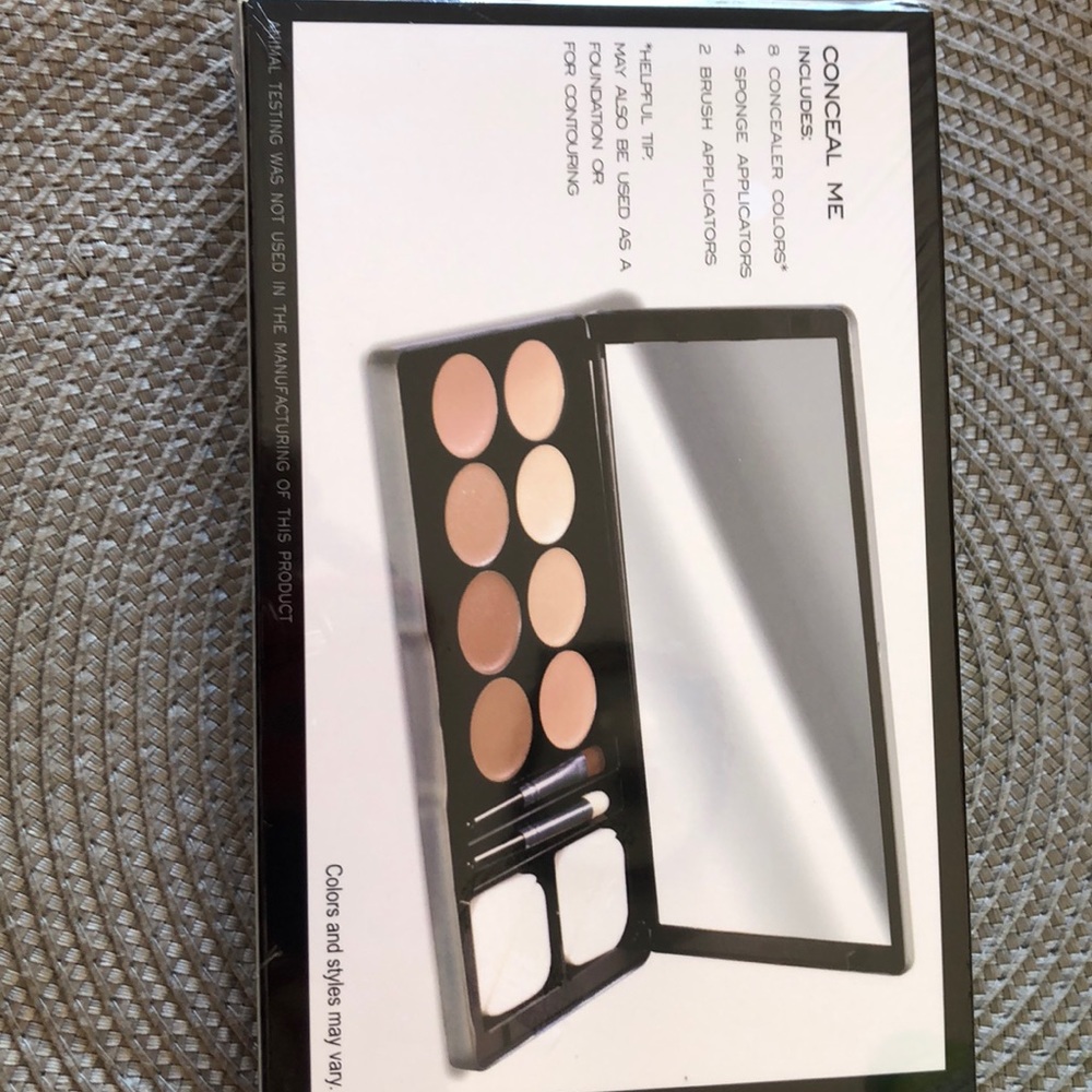Concealer kit can can be used for counting also.